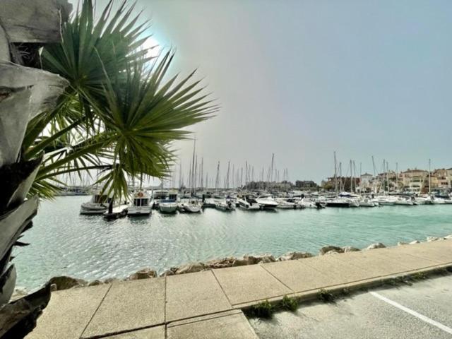 Gatu Sherry, Junto Puerto Deportivo Y Playa " Preferente Mayores De 25 Anos Y Familias " エル・プエルト・デ・サンタ・マリア エクステリア 写真